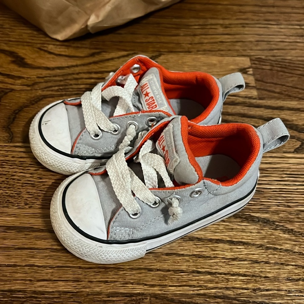 Kids converse shoes